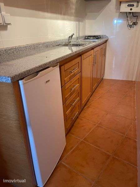 ARRENDA-SE casa mobiliada com despesas 100% incluídas - Grande imagem: 2/9