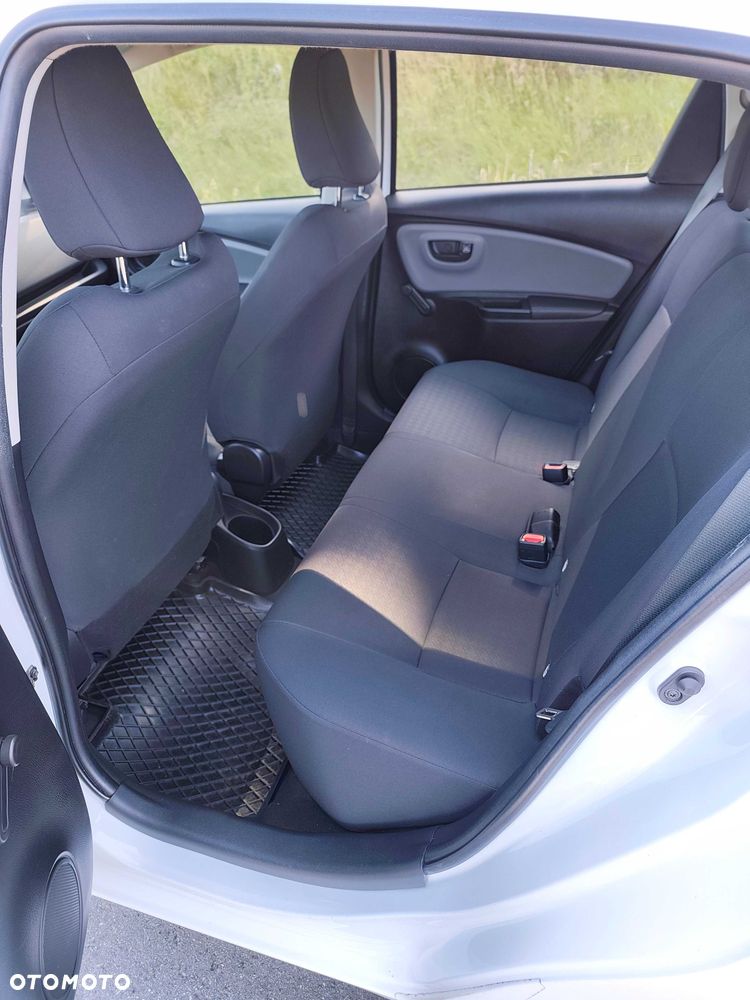 Toyota Yaris - 7