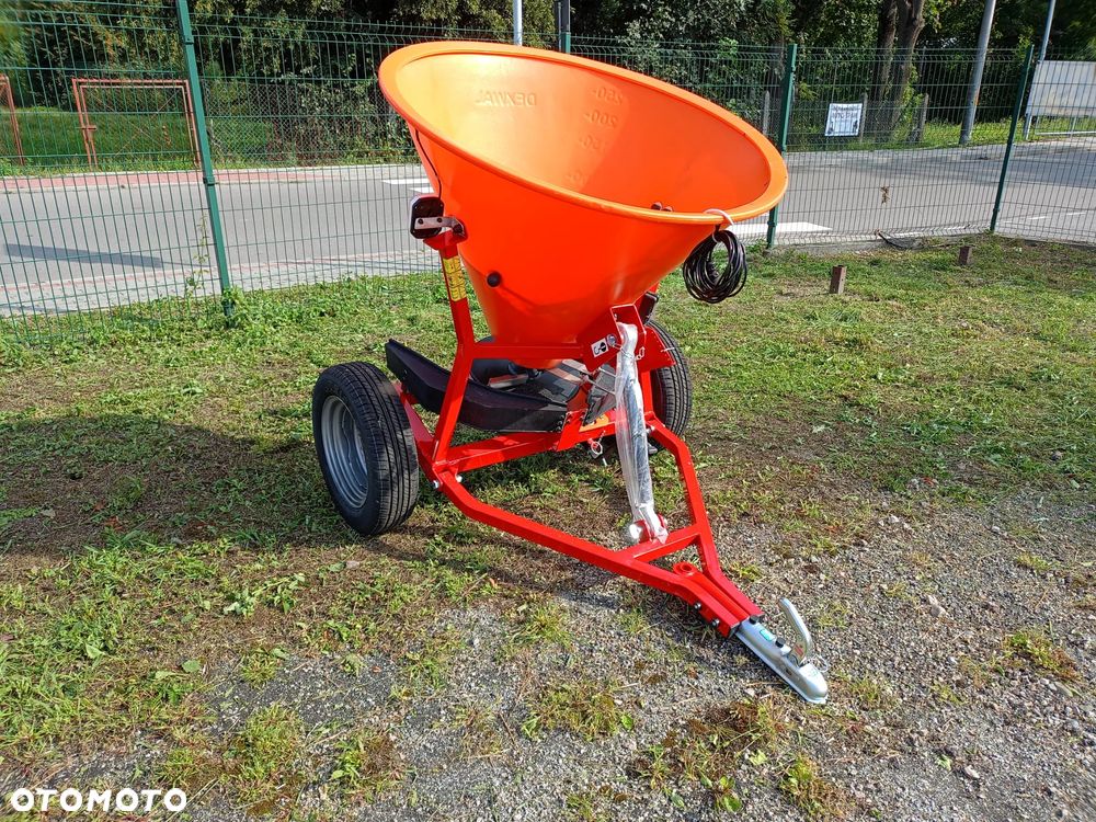 Solarka Piaskarka Posypywarka Dexwal PK Quad 300 L Transport - 5