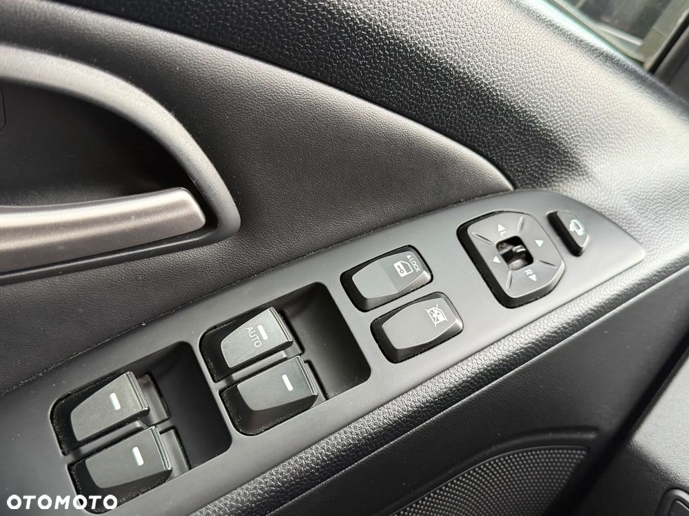 Hyundai ix35 1.6 GDI Comfort 2WD - 18
