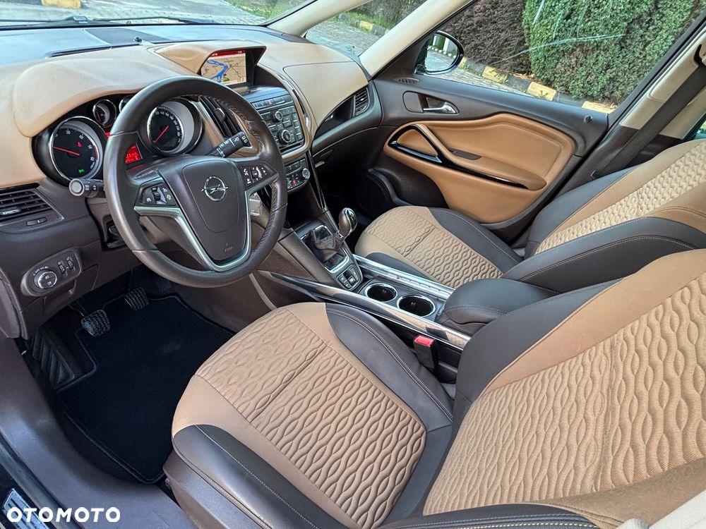Opel Zafira - 22