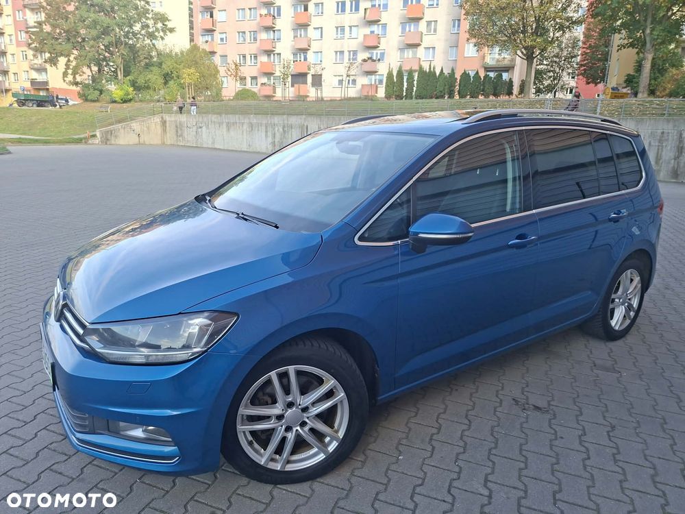Volkswagen Touran 2.0 TDI SCR DSG Highline - 4