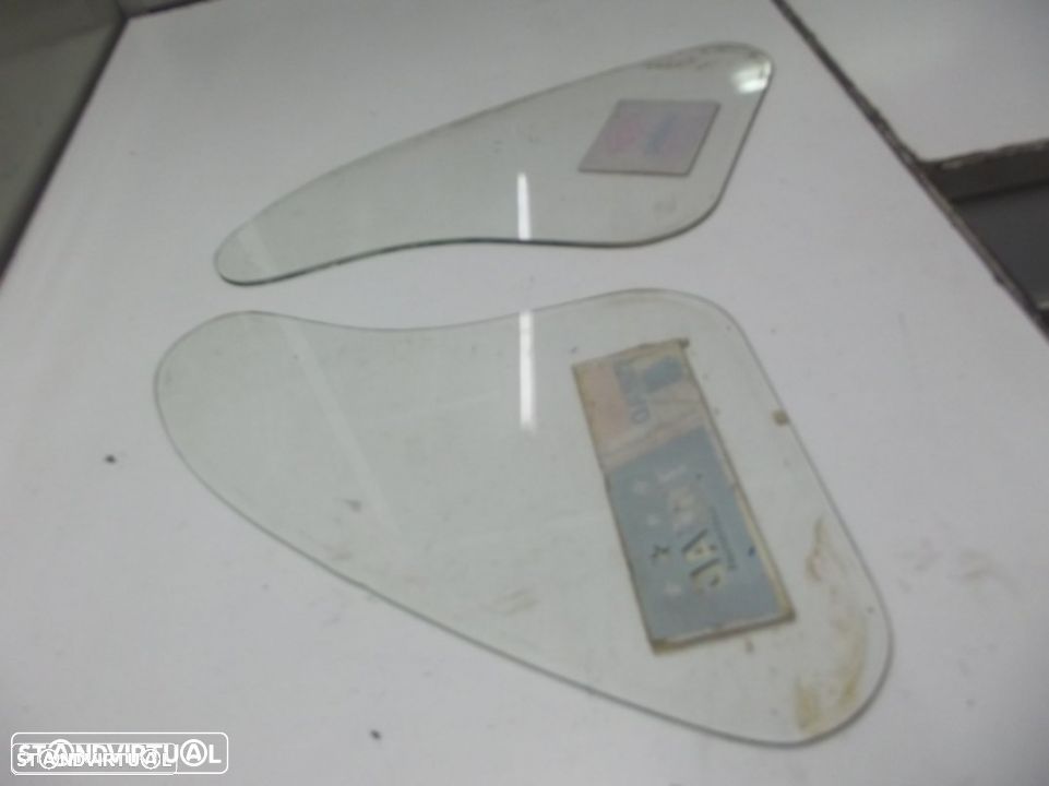 Citroen Dyane vidros dos painéis de trás - 2