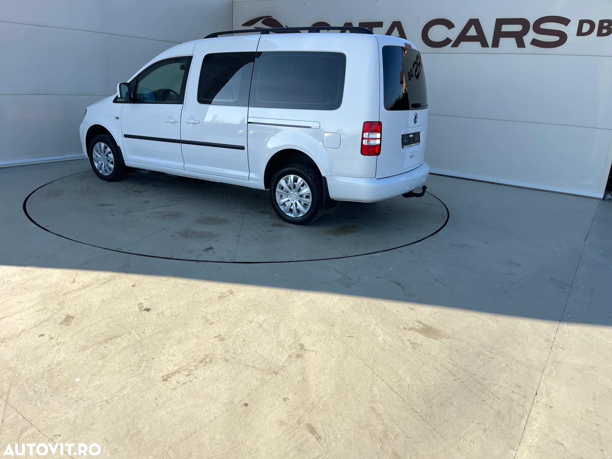 Volkswagen Caddy Maxi 2.0 TDI 4Motion Trendline - 9