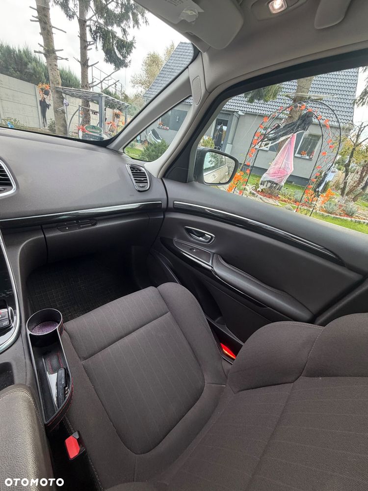 Renault Espace 1.6 dCi Energy Life 7os - 9