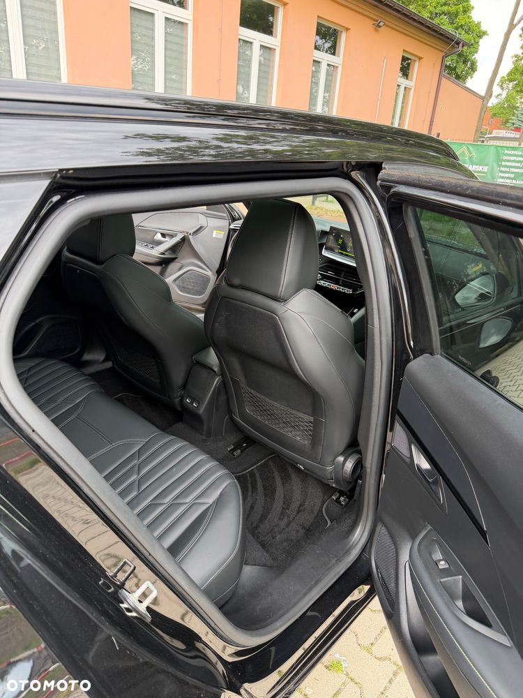 Peugeot 2008 1.2 PureTech GT S&S EAT8 - 24