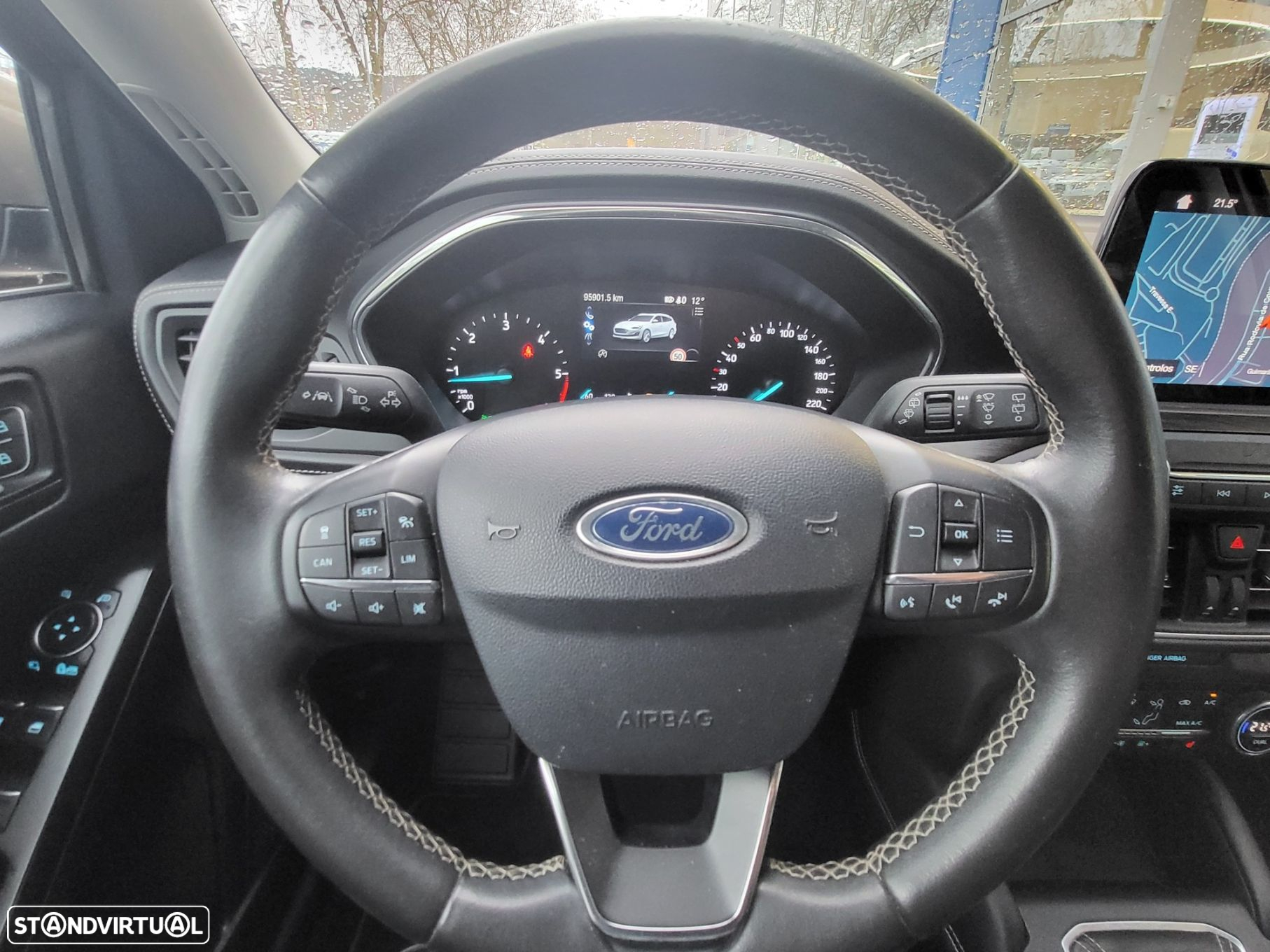 Ford Focus SW 1.5 TDCi EcoBlue Vignale - 14