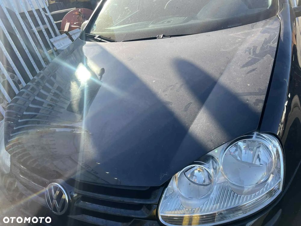 Maska, pokrywa Volkswagen Golf 5 V !! CZARNA !! DO MALOWANIA !! - 1