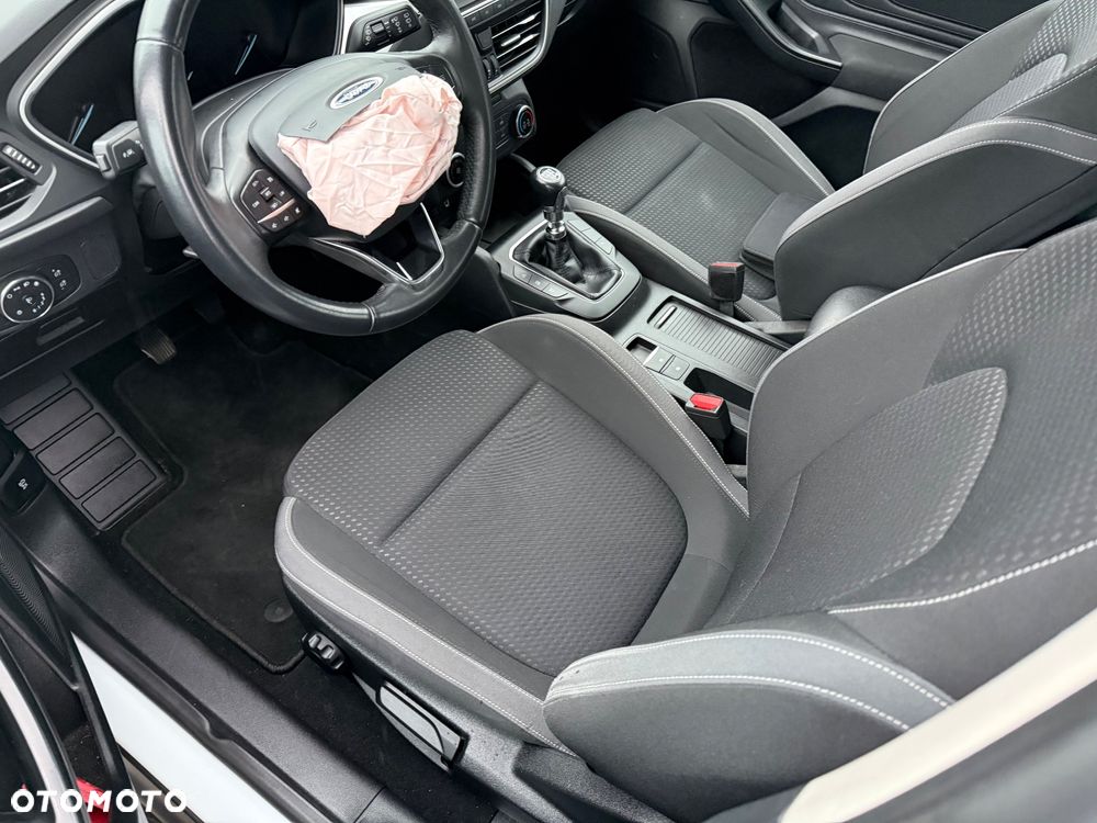 Ford Focus 1.5 EcoBlue Start-Stopp-System TITANIUM STYLE - 12