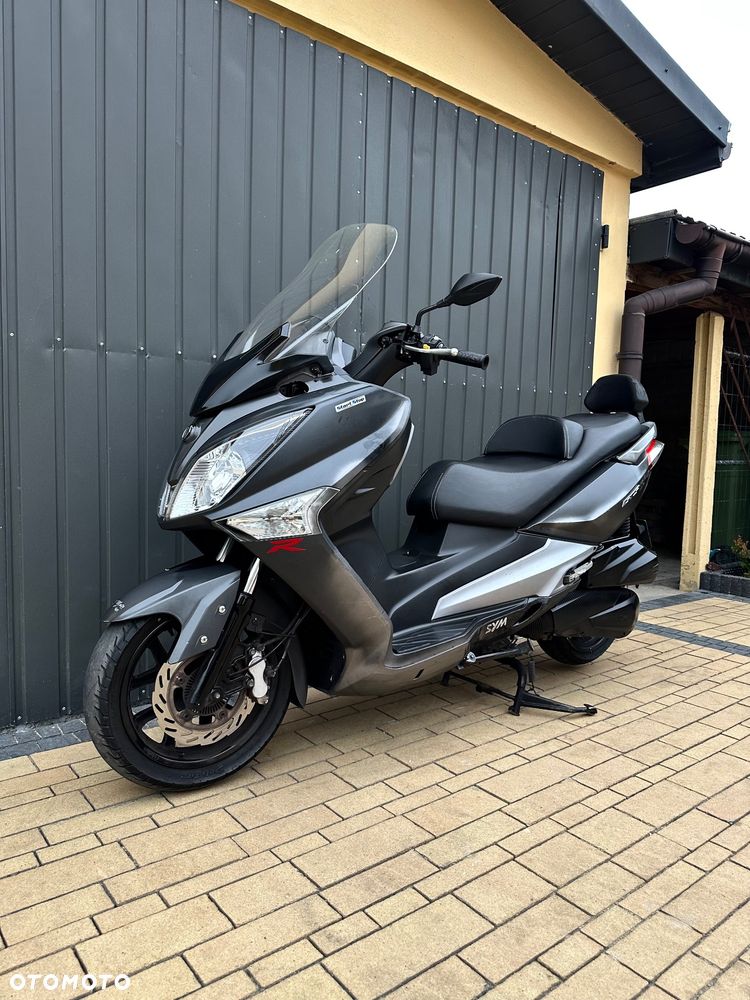 SYM GTS - 4
