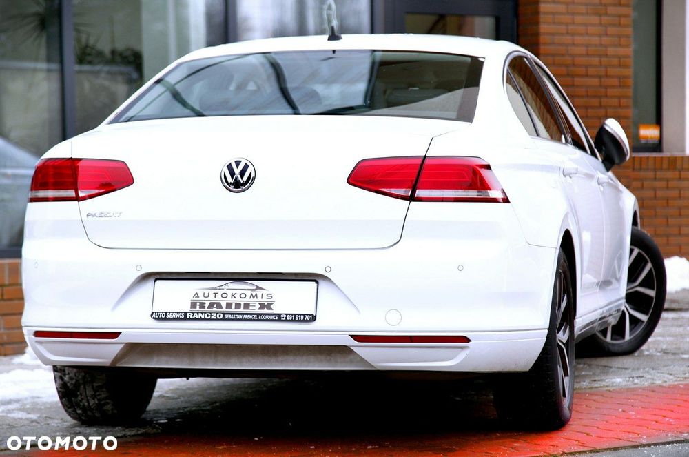 Volkswagen Passat - 25