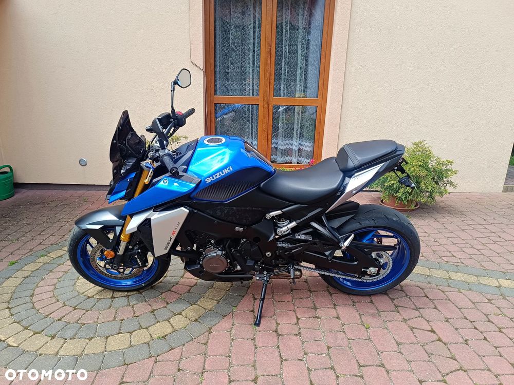 Suzuki GSX 1000 - 5