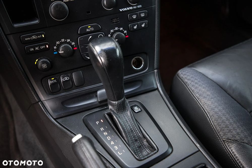 Volvo V70 2.4 Summum - 19