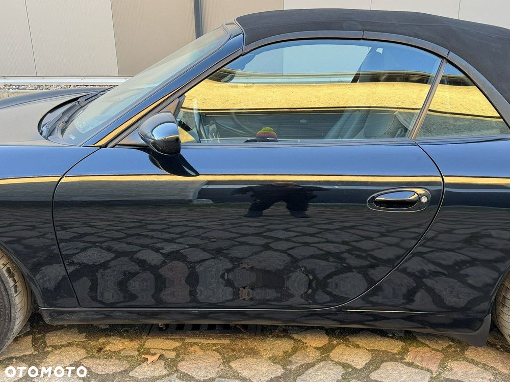 Porsche 911 Carrera 4 Cabrio - 22