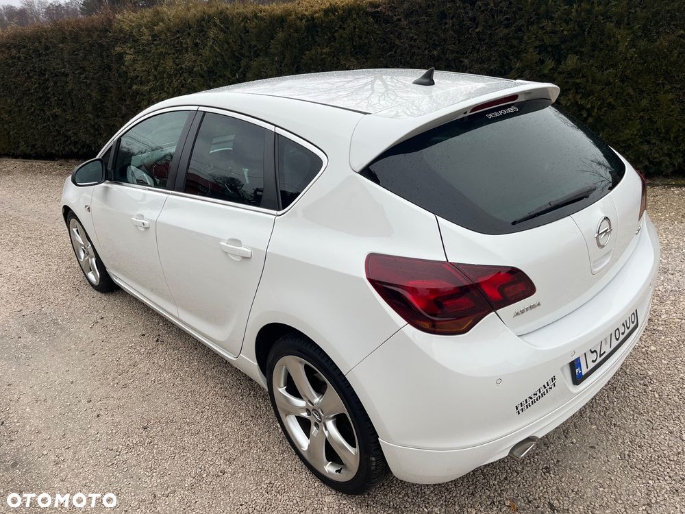 Opel Astra - 4