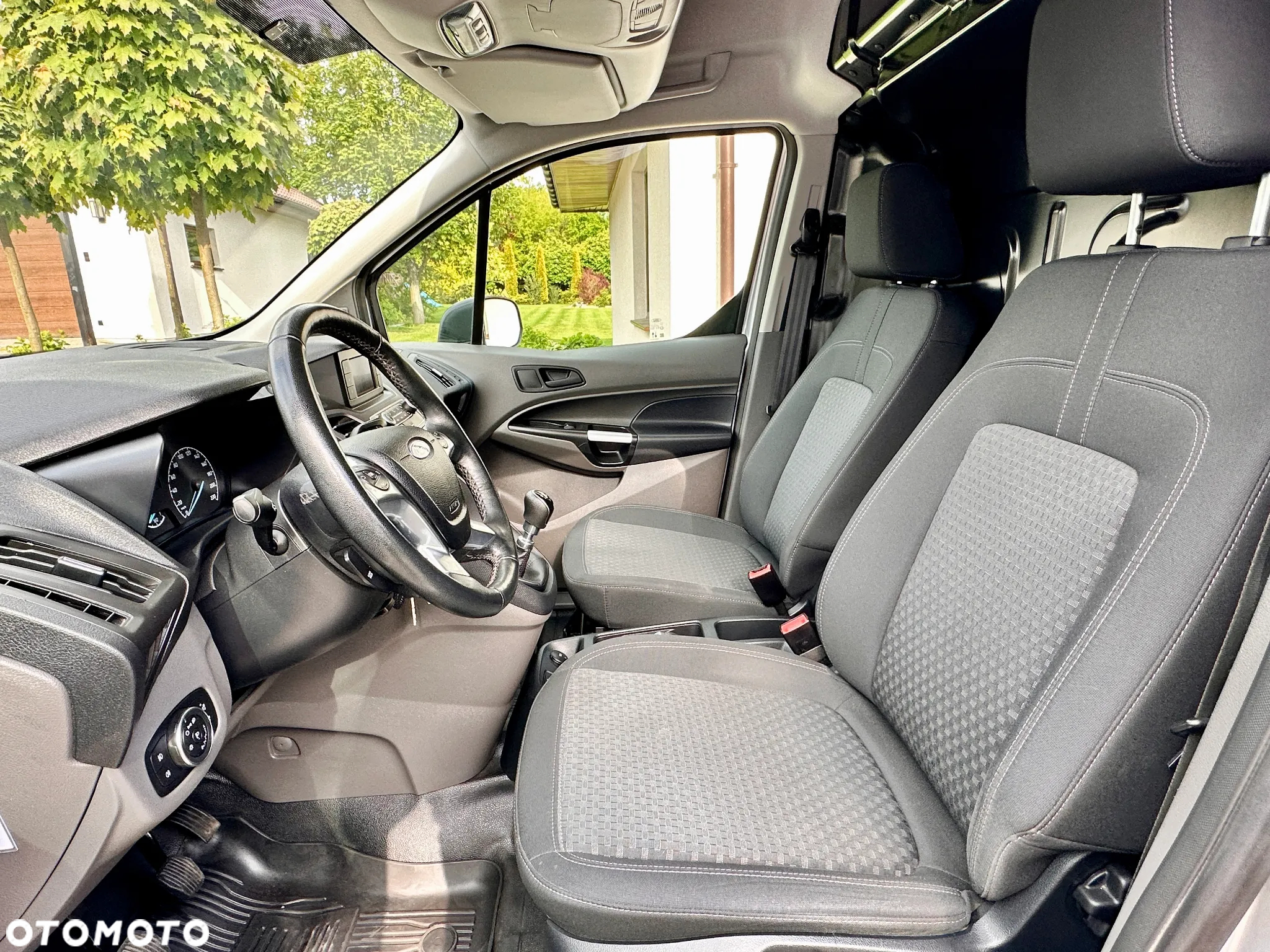 Ford TRANSIT CONNECT - 13