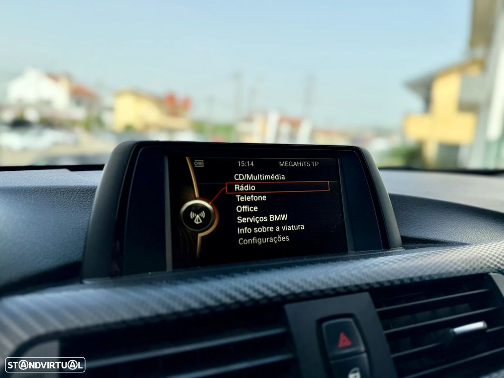 BMW 318 d Line Sport - 23