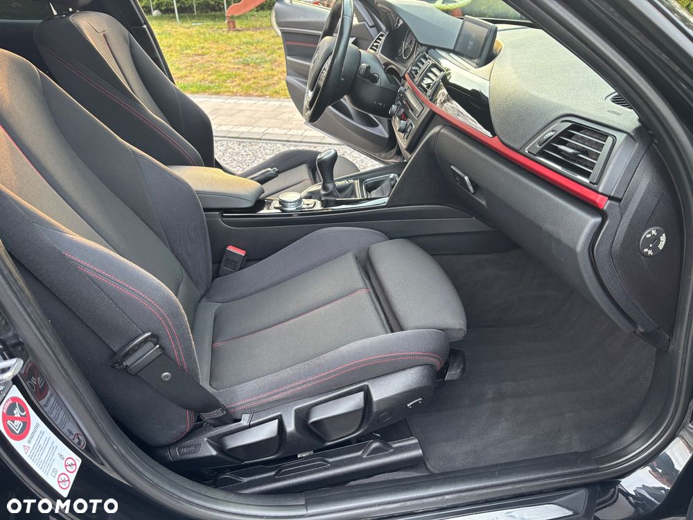 BMW Seria 3 316i Sport Line - 19