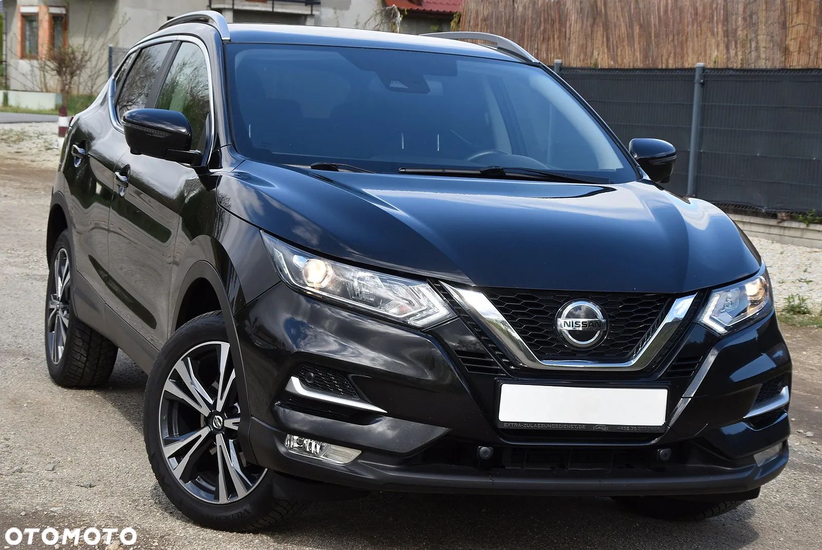Nissan Qashqai - 1