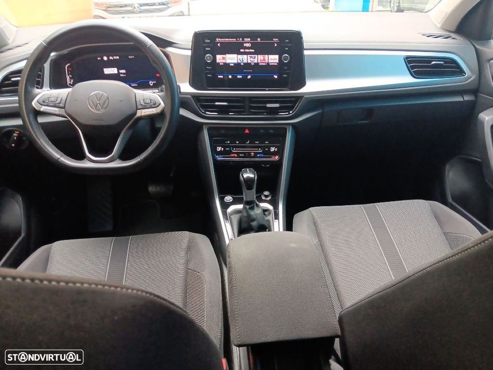 VW T-Roc 1.5 TSI Urban DSG - 32