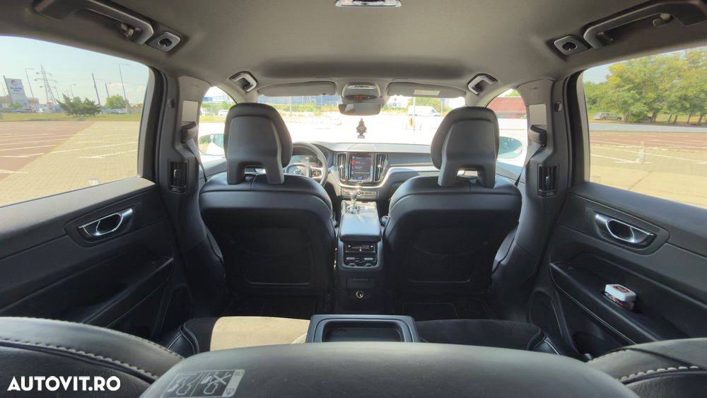 Volvo XC 60 D4 AWD R-Design - 8