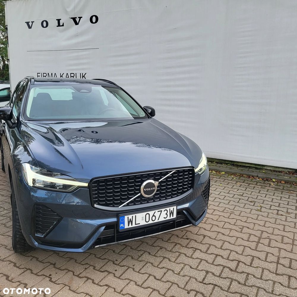 Volvo XC 60 B5 B AWD Plus Dark - 2