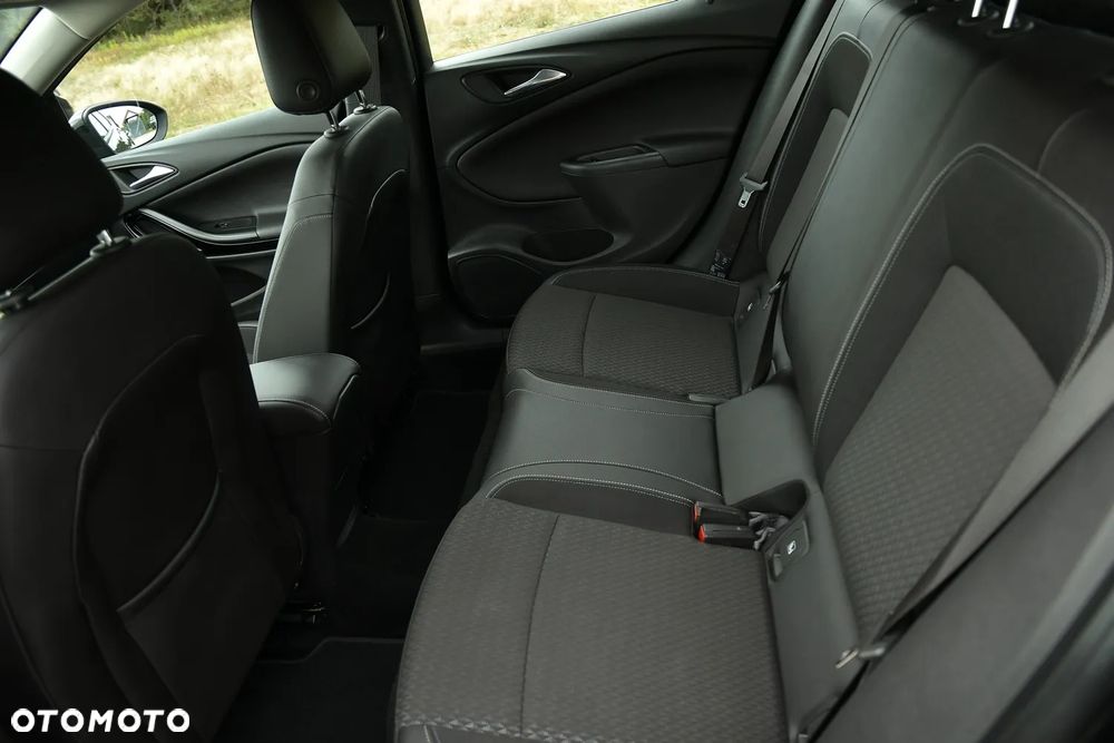 Opel Astra 1.4 Turbo Innovation - 21