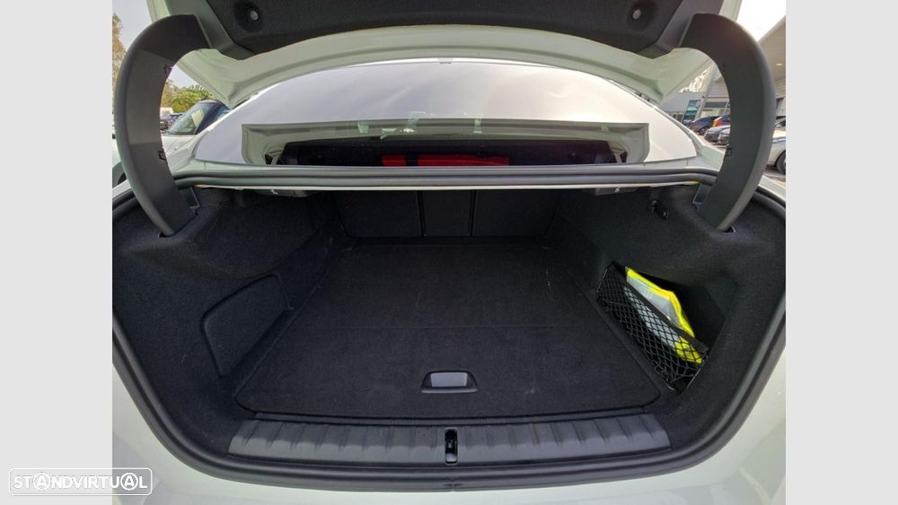 BMW 216 Gran Coupé - 15