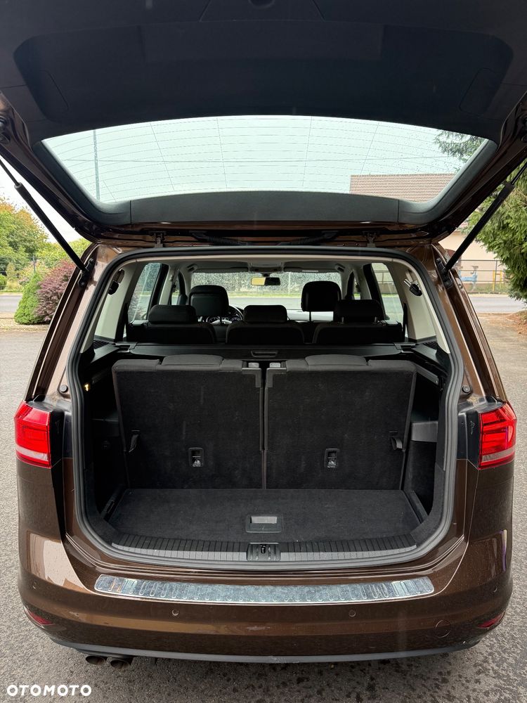 Volkswagen Touran 2.0 TDI SCR Comfortline - 8
