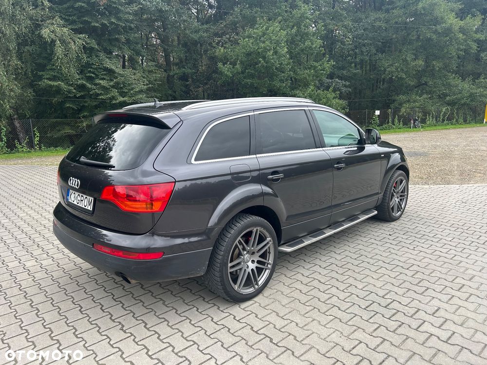 Audi Q7 - 2