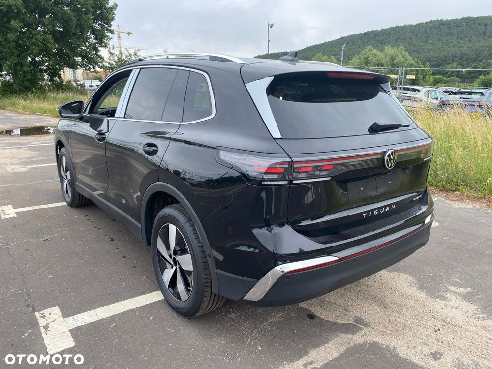Volkswagen Tiguan - 7