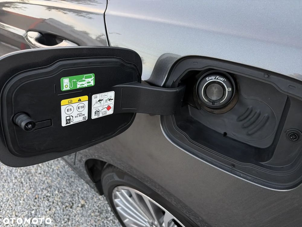 Ford Mondeo 2.0 Hybrid Titanium - 18