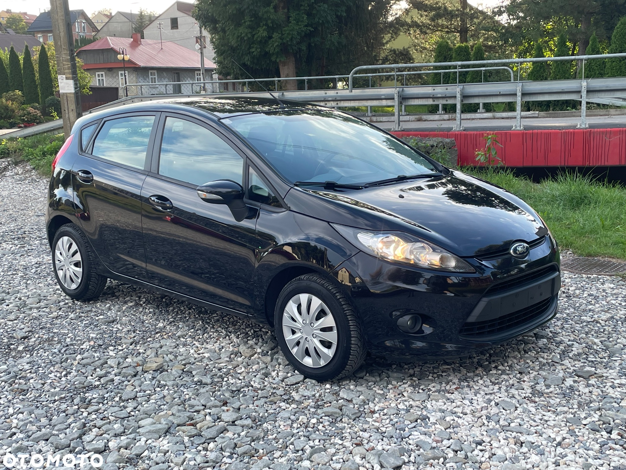 Ford Fiesta 1.25 Ambiente EU5 - 14