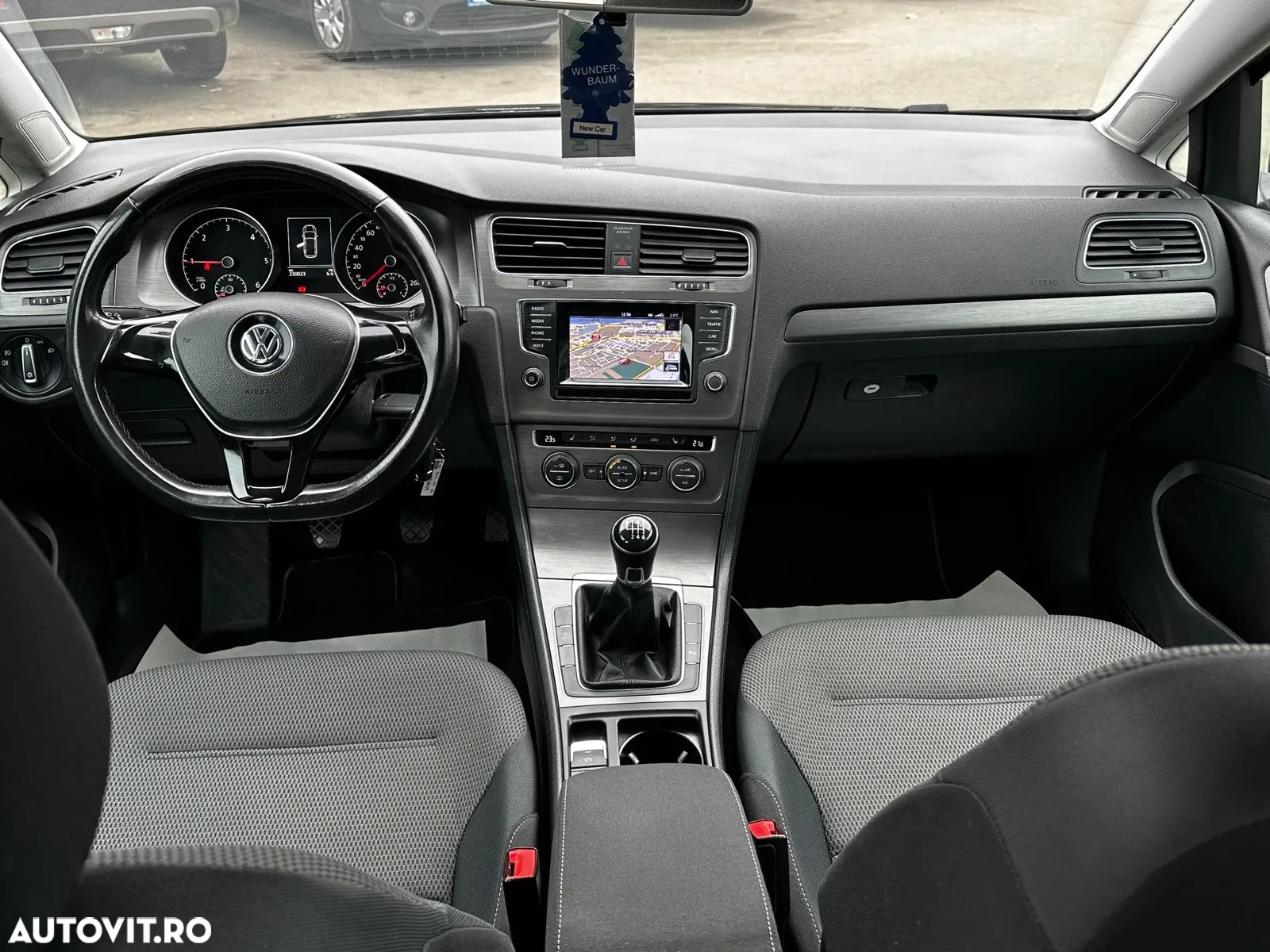 Volkswagen Golf 2.0 BlueTDI Highline - 8