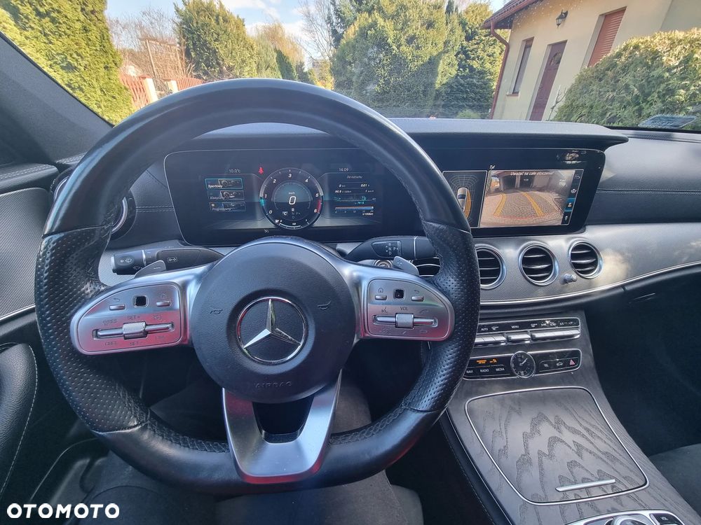 Mercedes-Benz Klasa E - 9