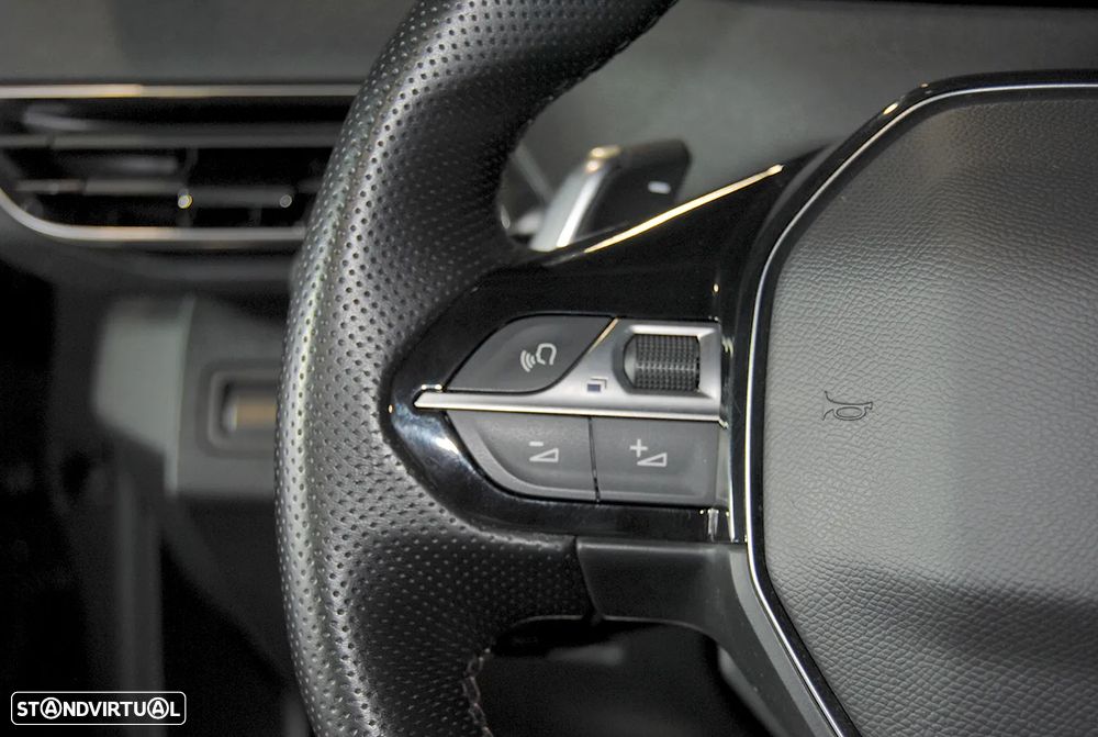 Peugeot 3008 1.6 Hybrid GT e-EAT8 - 28