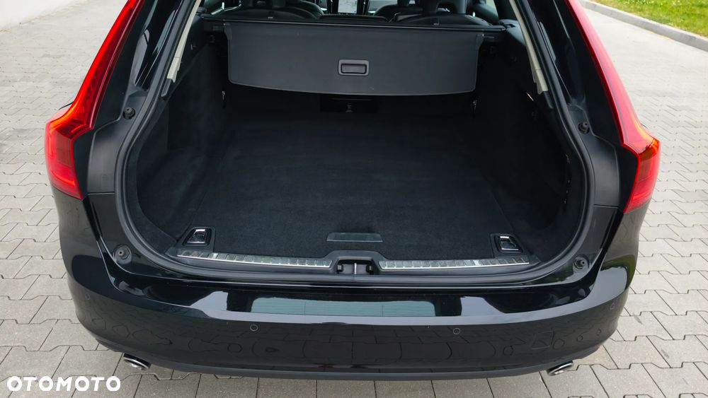 Volvo V90 D4 Geartronic Momentum Pro - 37