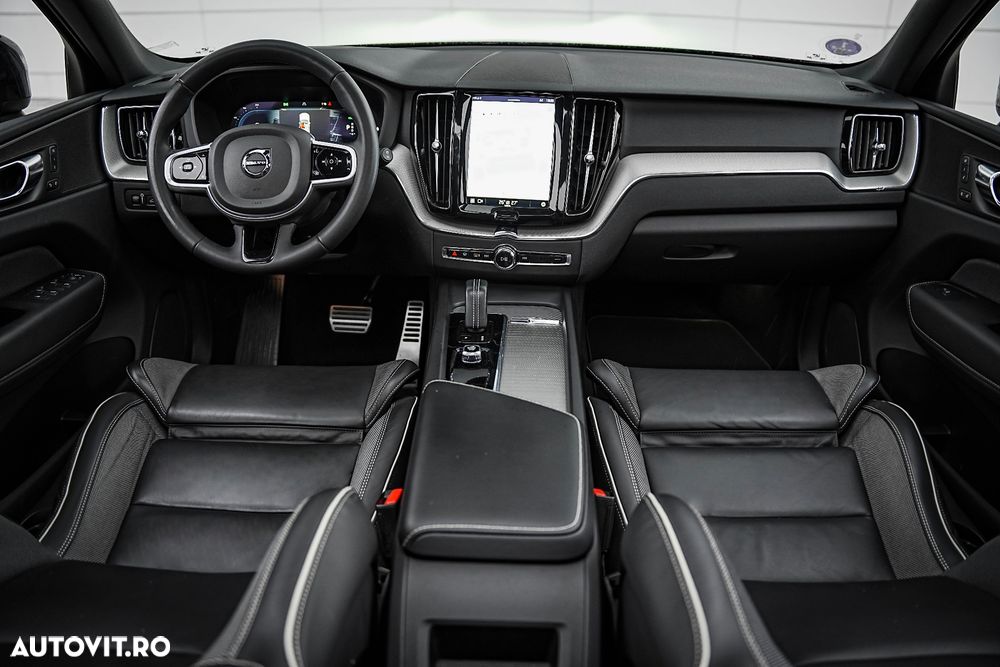 Volvo XC 60 Recharge T6 Twin Engine eAWD R-Design Expression - 5