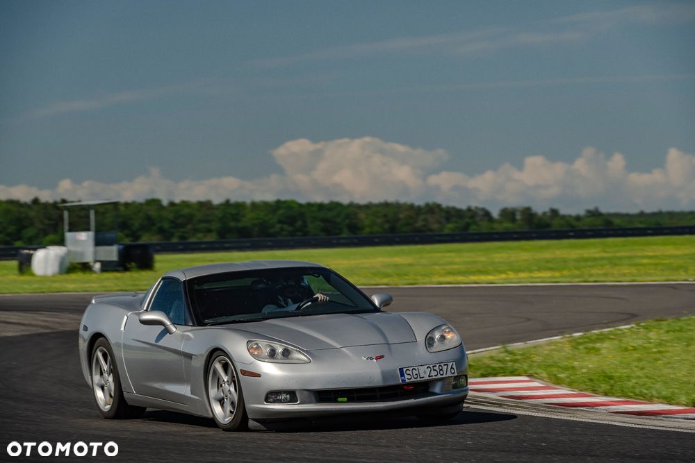 Chevrolet Corvette - 7