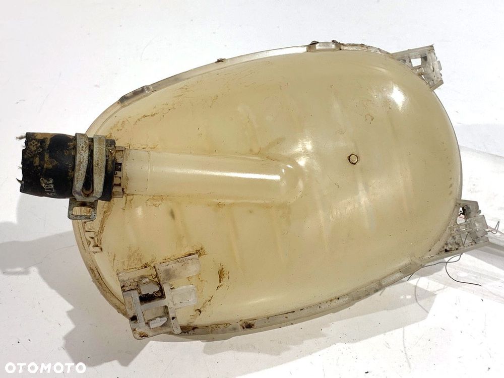 ZBIORNIK WYRÓWNAWCZY PŁYNU CHŁODZĄCEGO  RENAULT CAPTUR II 2020 - 2022 1.0 TCe 90 ECO-G (HFM6) 67 - 3