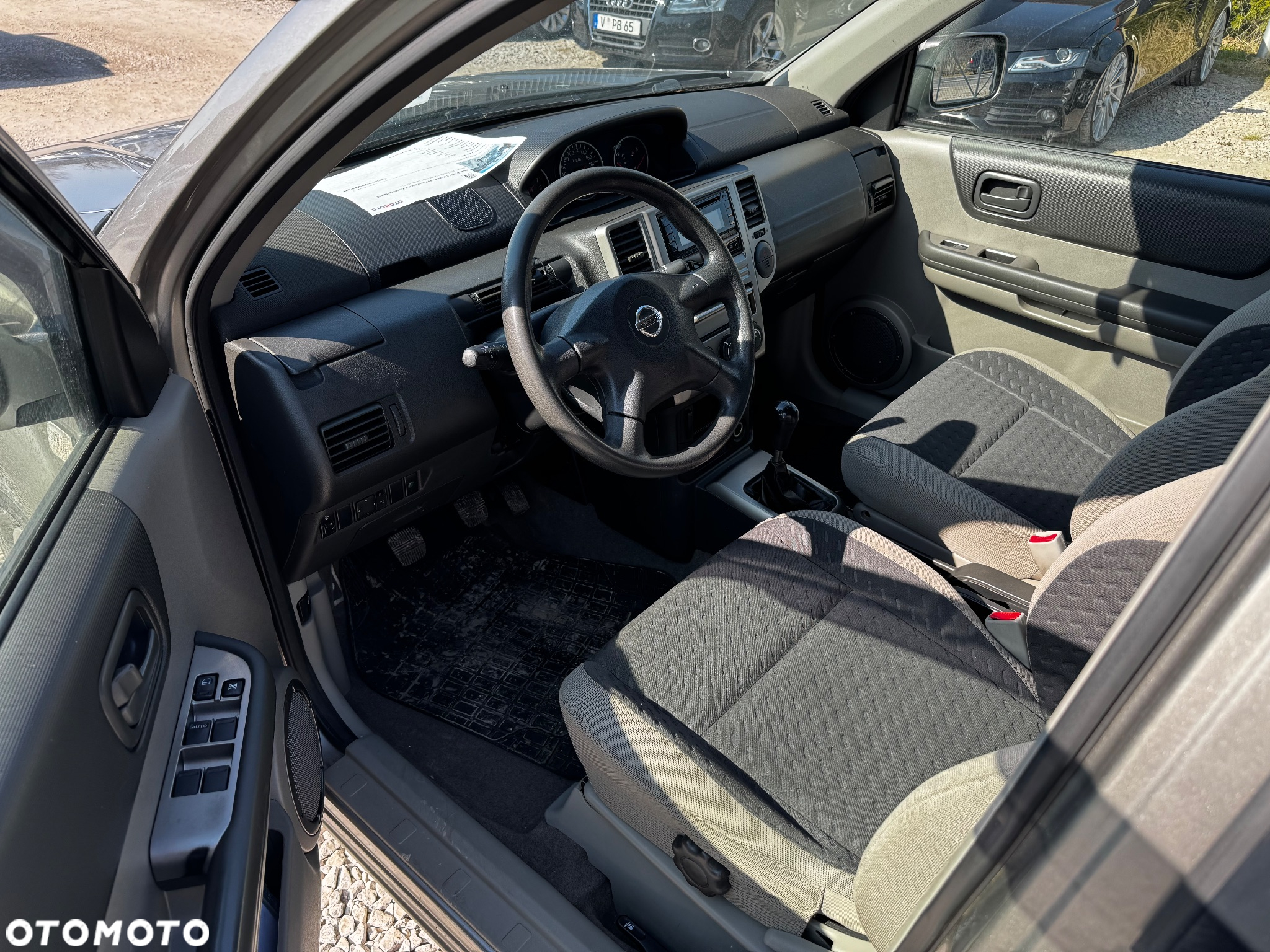 Nissan X-Trail 2.0 Comfort - 23
