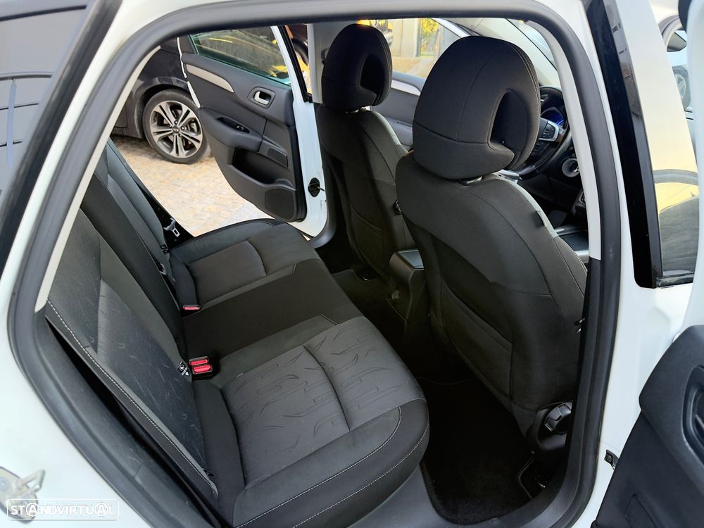 Citroën C4 e-HDi 110 EGS6 Stop/Start System Exclusive - 43