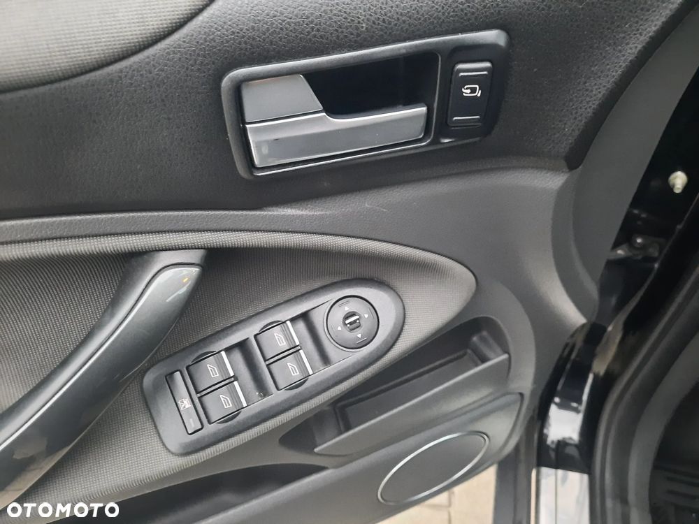 Ford Kuga 2.0 TDCi 4x4 Trend - 25