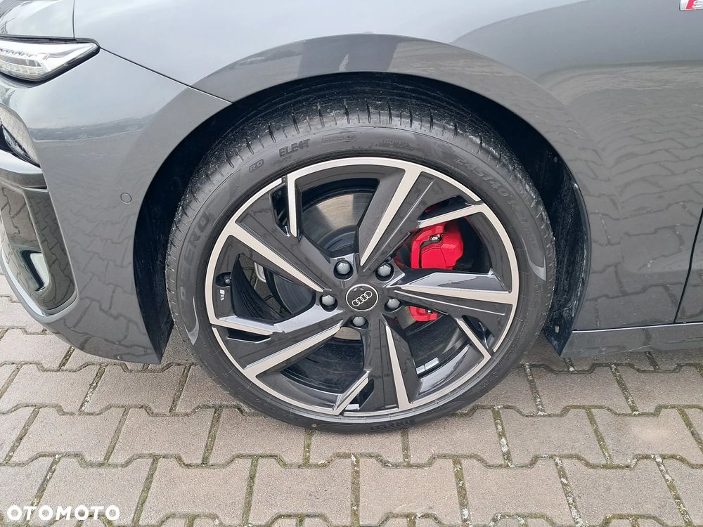 Audi A6 Avant e-tron - 27