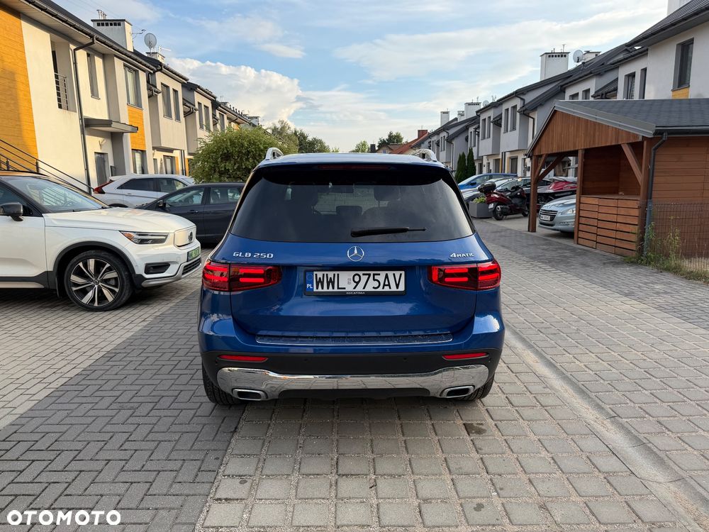 Mercedes-Benz GLB 250 mHEV 4-Matic Progressive 8G-DCT - 5