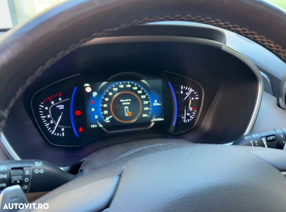 Hyundai Santa Fe 2.2 CRDi 4WD 8AT Luxury - 4