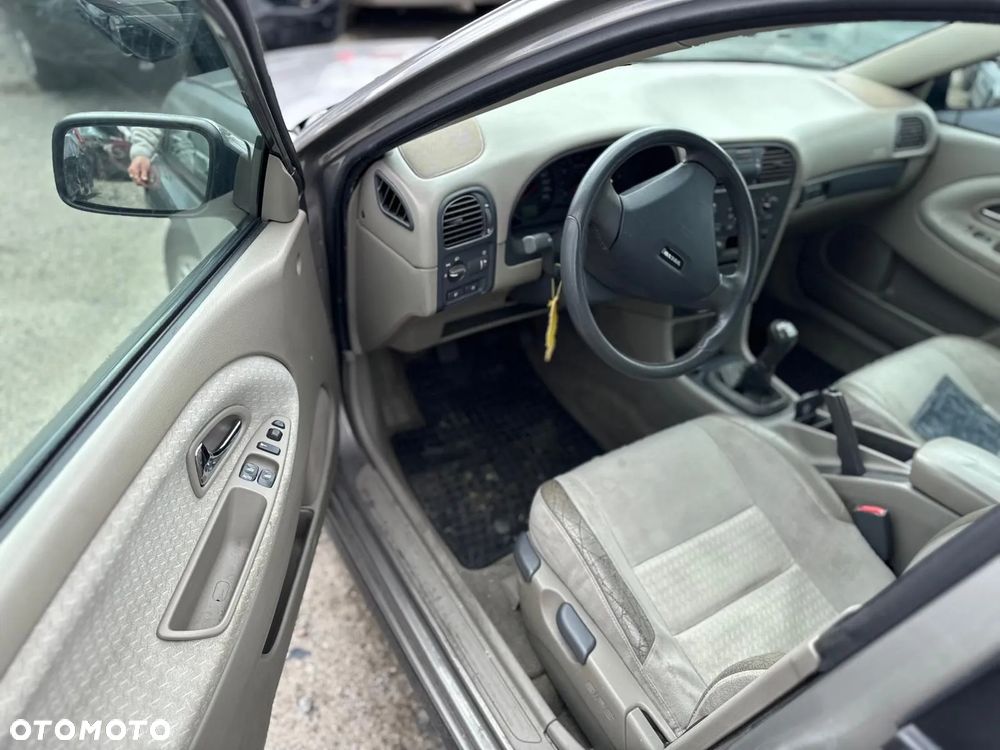 Drzwi przednie Volvo V40 kombi 2004 poj. 1.8 - 3