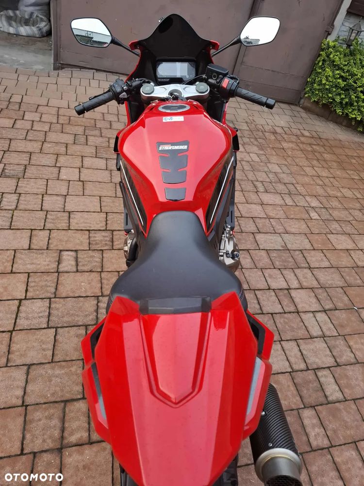 Honda CBR - 19