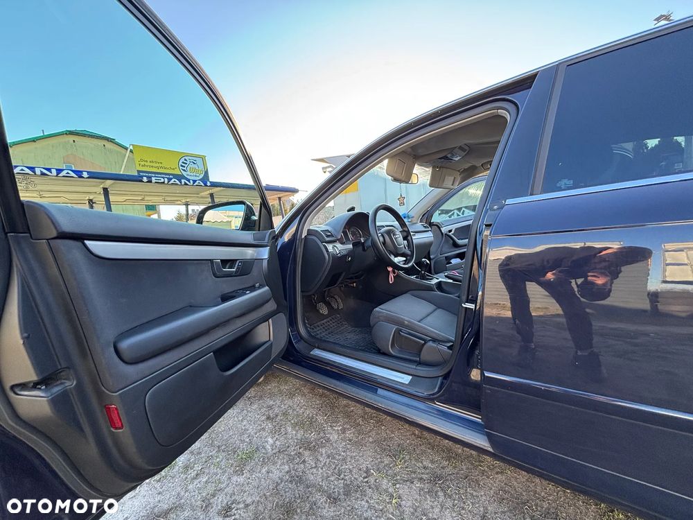 Audi A4 Limousine 1.6 - 6