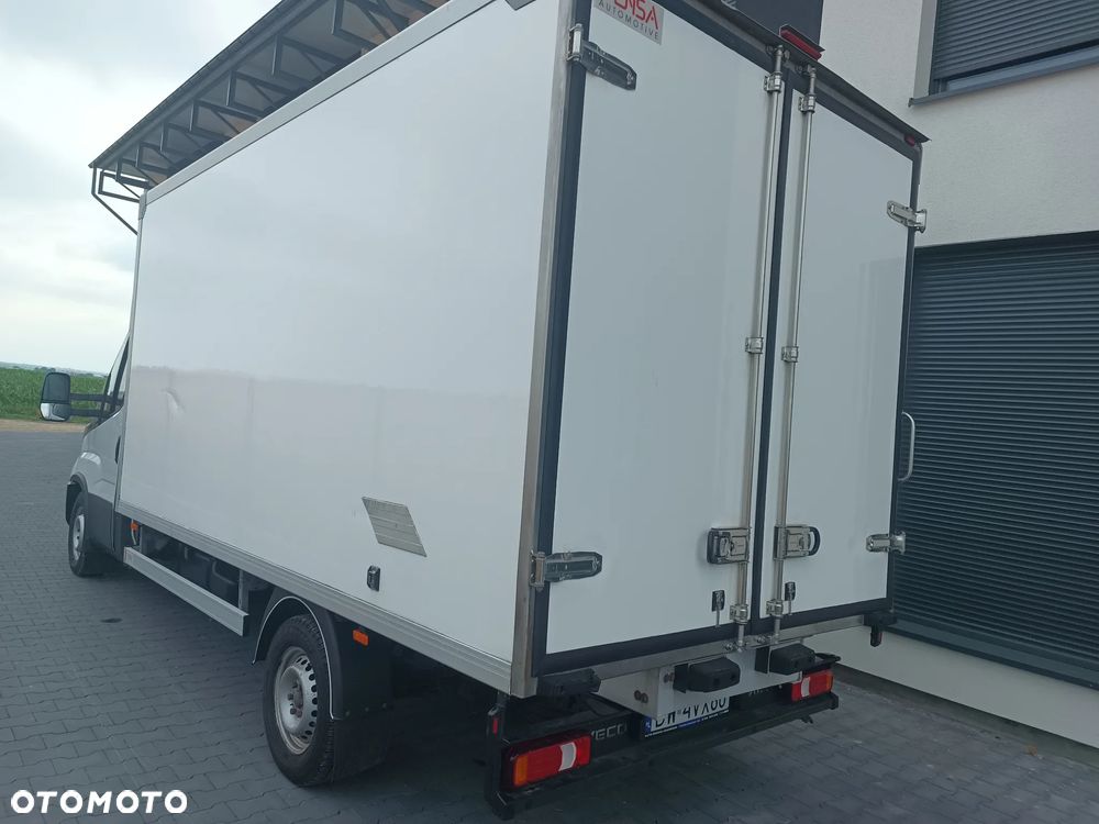 Iveco Daily 35.180 chłodnia zarej. w kraju - 9